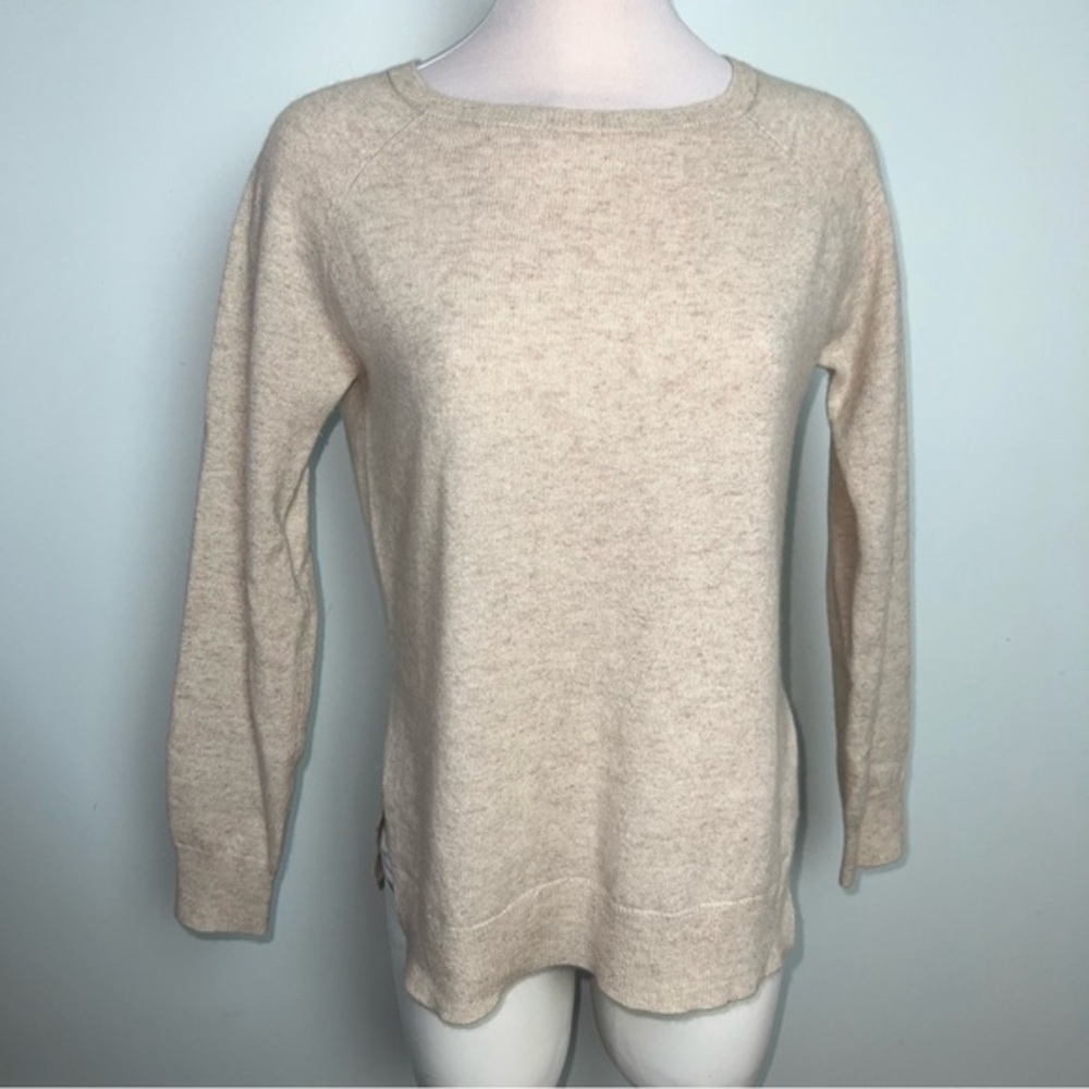 Garnet Hill 100% Cashmere Women's Oatmeal Beige Crewneck Sweater Size Medium